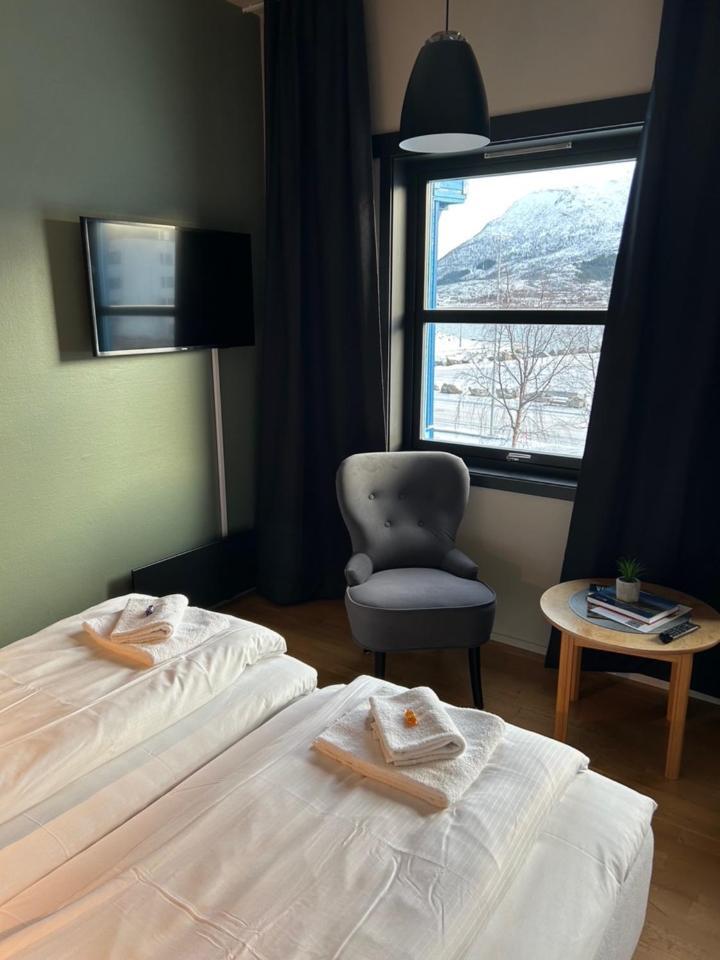 True Vesteralen Hotel 苏特兰 外观 照片